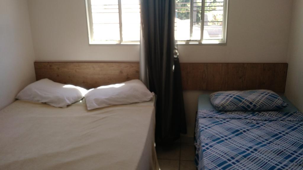 Dormitorio Canarinho Goiânia Exterior photo